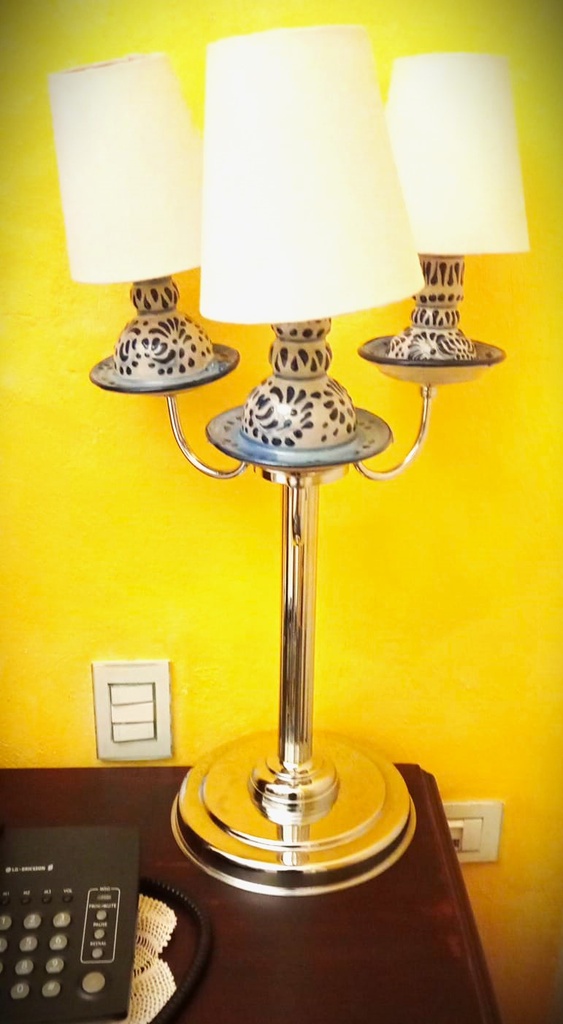 Lamparas de latón y talavera
