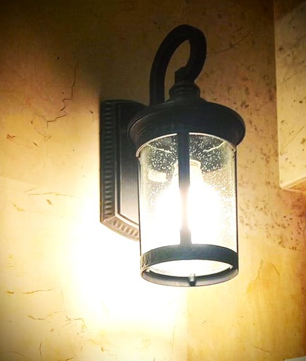 [HAB04] Farol de baño 